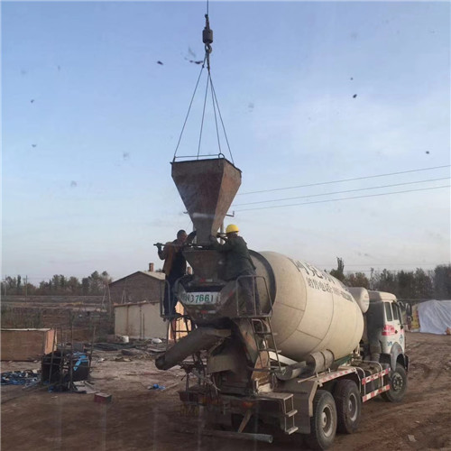 广阳区“精准瞄准”—— 吊车的 “定位导航” 技术